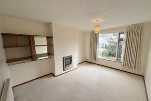 Lounge- click for photo gallery